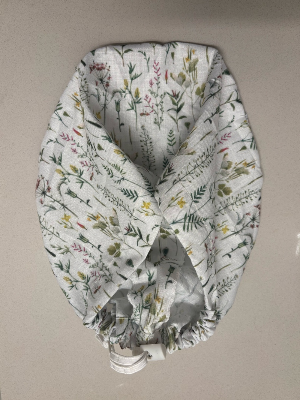 NEW white floral scrub cap etsy handmade Swara designs